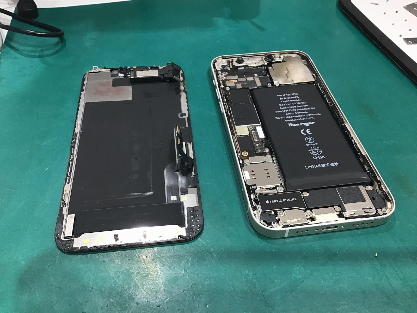 電源が入らなくなってしまったiPhone12の修理は、スマホ修理工房グランデュオ蒲田店にお任せください！